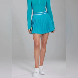 Greyson NWT Leo Pleated Golf & Tennis Skort in Lagoon. Large